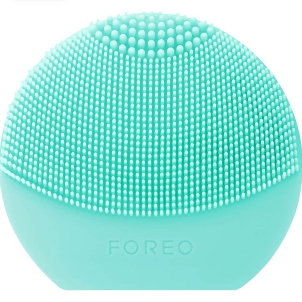 💋NEW💋 FOREO Luna Play Plus 2 Silicone Facial Cleansing Brush & Face Exfoliator
